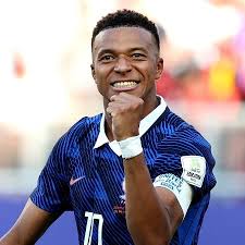 Mbappé retoma a liderança: veja o ranking de artilheiros da Copa do Mundo