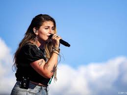 Roxeanne Hazes houdt aanstaande bruiloft klein