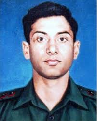 Capt Manoj Kumar Pandey Today is the Death Anniversary of Shaheed Captain Manoj Kumar Pandey (Param Vir Chakra). He was an 24 year old officer of the Indian ... - Capt-Manoj-Kumar-Pandey