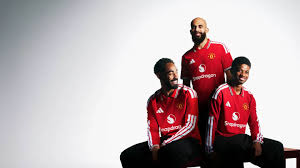 Manchester United e adidas revelam nova camisa titular 2026-2027