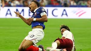 What happened to Mbappé against Spain?