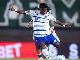 Cruzeiro a tus pies, Cheché: Keny Arroyo se disfraza de crack y tumba la Copa do Brasil con un golazo