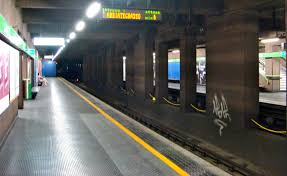Risultati immagini per METROPOLITANA MILANO