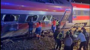 Zugunglück in Spanien! 21 Tote, als Hochgeschwindigkeitszug entgleist