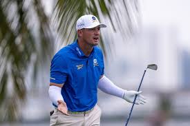 Bryson DeChambeau adjusting to 4 rounds with LIV Golf, but still plays with 3 round mentality