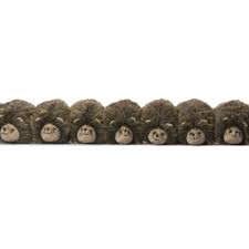 Résultat de recherche d'images pour "row of hedgehogs"