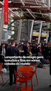 Lançamento de relógio da Swatch causa tumultos em lojas pelo mundo.