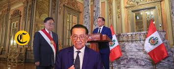 José María, ¡rompe el chanchito!, una crónica de Fernando Vivas sobre el pedido de pensión vitalicia del presidente