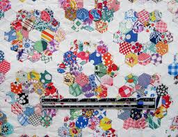 Résultat de recherche d'images pour "grandmothers flower garden quilt"