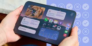 Apple’s Foldable iPhone Duo Is the Most Exciting Phone in Years. And It Lives Up to the Hype. | Reviews by Wirecutter