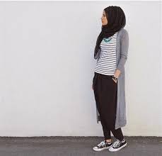Hasil gambar untuk jeans cewek hijab terbaru 2016