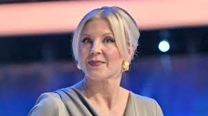 Näin ylellisesti Vappu Pimiä viettää hääpäiväänsä