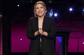 Taylor Tomlinson Bids Farewell as 'After Midnight' Canceled by CBS - Imagen principal del artículo