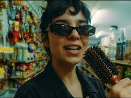 Tehnologie pe înțelesul tuturor: Lolita Cercel, un artist care nu există și întrebările pe care le ridică