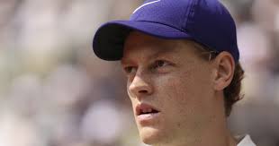 Jannik Sinner caught in an elevator