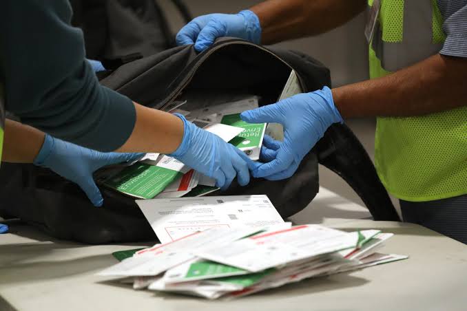 California, other states warn Supreme Court of 'chaos' if it lets USPS mail ballot rules stand; civic groups also urge court to leave injunction in place
