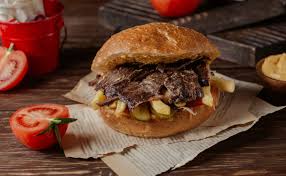 Día de la Hamburguesa: 5 lugares para comer hamburguesas originales