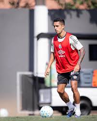Igor Vinícius apresenta febre e é cortado de jogo do Santos contra o Coritiba