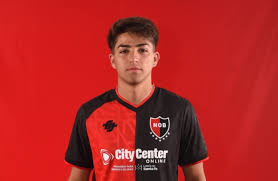 Baja a último momento: Newell’s llega con 22 jugadores al estadio Guillermo Laza