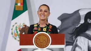 Sheinbaum felicita a los padres en su día: 