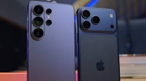 Apple and Samsung are incredibly boosting their supremacy in the most profitable market segment