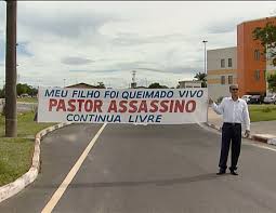 Mãe de Lucas Terra comemora manutenção da condenação de pastores, mas pede prisões imediatas: 'Massacre para mim'
