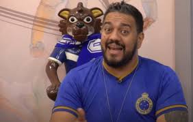 Hugão reage a post misterioso e analisa estratégia do Cruzeiro por alvo no mercado: ‘Caminhão de dinheiro’