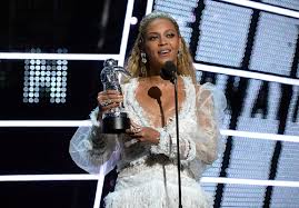 Image result for rihanna vma 2016
