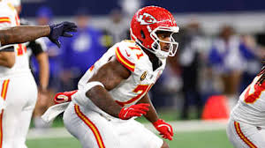 Chiefs rookie LT Josh Simmons suffers dislocated, fractured wrist in Thanksgiving loss to Cowboys