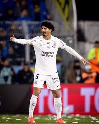 Garro, Allan, André, Matheuzinho, Raniele, Gabriel Paulista, Gustavo Henrique, André Ramalho, Matheus Bidu e Pedro Milans: os jogadores do Corinthians com mais interceptações no Brasileirão