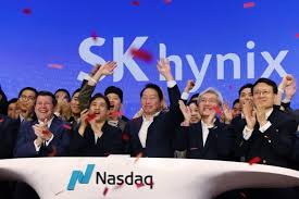 Everyday Investors Sour on the Mag Seven and Flock to Newer AI Trades