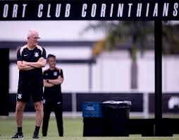 Dorival Júnior tem bom aproveitamento como treinador contra o São Paulo