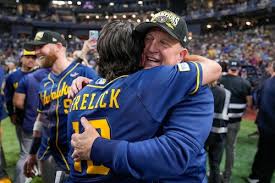 Syracuse native Pat Murphy manages Milwaukee Brewers to World Series championship