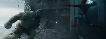 Homem-Aranha usa arma nova contra Hulk em novo teaser trailer de Um Novo Dia