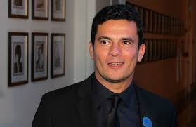 Resultado de imagem para Fotos do juiz Sérgio moro na premiação do jornal O Globo