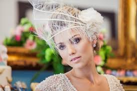 Resultado de imagem para PENTEADOS NOIVAS 2016