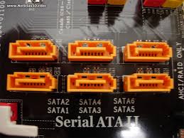 Resultado de imagen para imagen de un CONECTOR SATA 