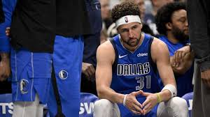 Mavericks Eye Trade to Boost Roster