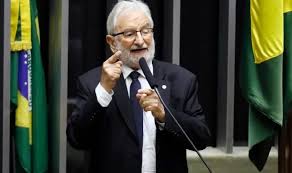 Clandestinidade, PT, Psol e o sonho de igualdade: Ivan Valente avalia seus 60 anos na política