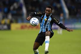 Com estreia no gol e retornos no meio, Grêmio está escalado para enfrentar o Corinhians