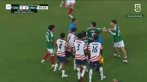 ¡Mateo Chávez se va expulsado! México se queda con diez tras manotazo al contrario