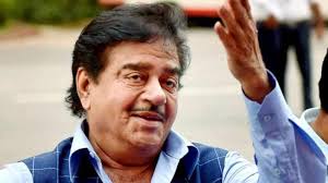 How Dev Anand’s ‘Golden Advice’ Shaped the Maverick Shatrughan Sinha