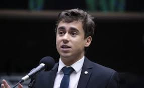 Justiça condena Nikolas Ferreira por chamar PT de ‘Partido dos Traficantes’