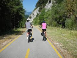 Risultati immagini per "pista ciclabile" + Trasaghis