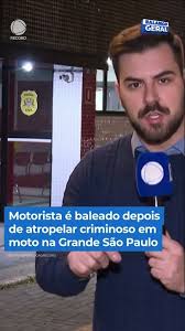 Motorista é baleado depois de atropelar criminoso em moto #shorts #balançogeral