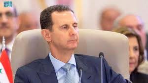 Por quais crimes o ex-ditador Bashar al-Assad foi condenado à morte?