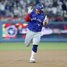 Dodgers vs. Blue Jays: Juego 3 de la Serie Mundial Empatado en Extra Innings