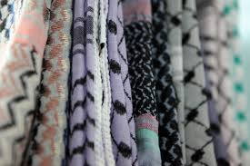 نتيجة بحث الصور عن الكوفية الفلسطينية