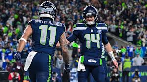 Sam Darnold ‘Tremendous’ In Seahawks’ Playoff Win Over 49ers Despite Oblique Injury