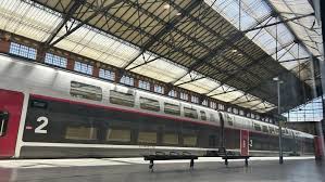URGENT: Trafic Ferroviaire Bloqué! Accidents Graves Près de Marseille & Hyères